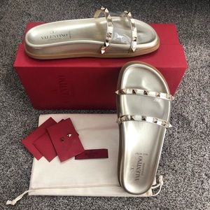 Authentic Valentino Rockstud Slides